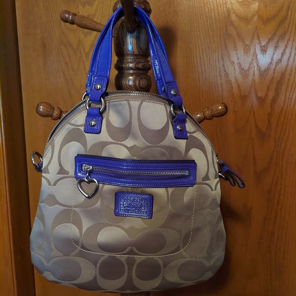 Coach Poppy F21713
